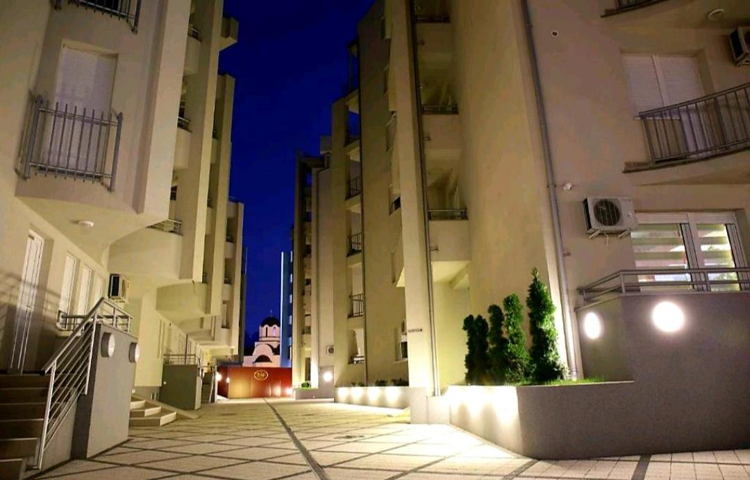 Royalwings Apartman Jagodina Exterior foto