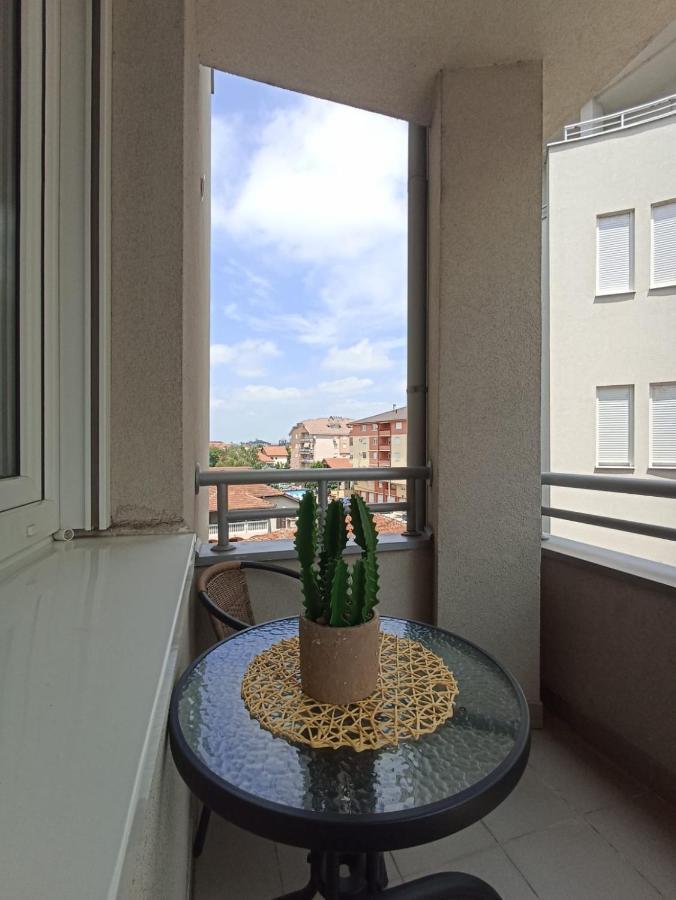Royalwings Apartman Jagodina Exterior foto