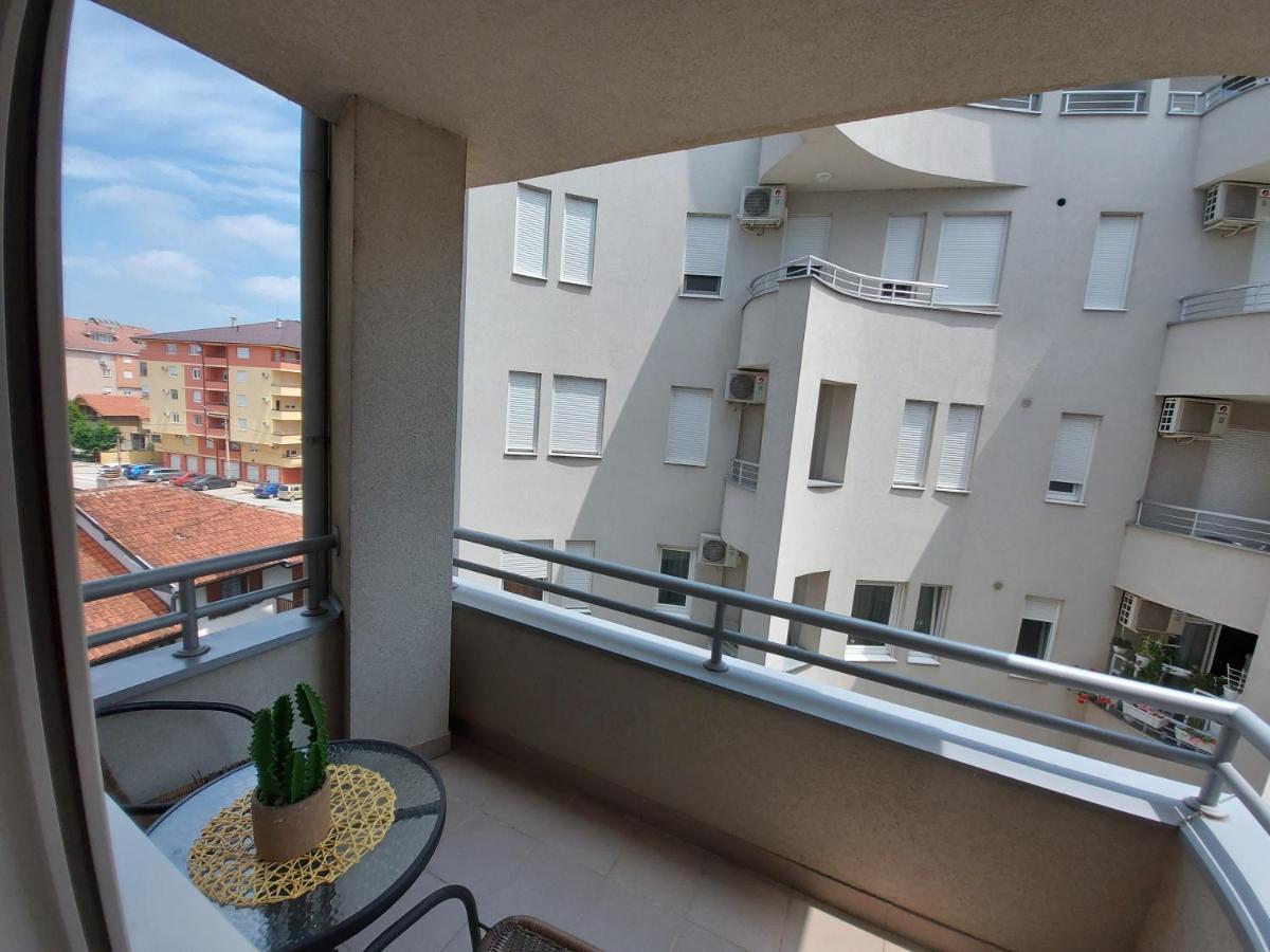 Royalwings Apartman Jagodina Exterior foto